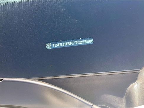 New 2026 Jeep Grand Cherokee Limited image 38