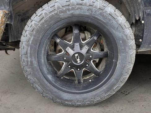 Used 2018 Nissan Titan S w/ S Utility Package AWD/4WD image 14