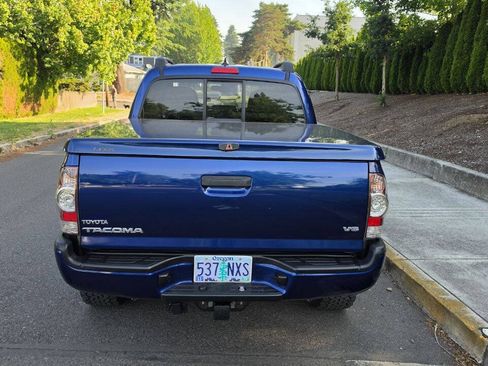 Used 2015 Toyota Tacoma 4x4 Double Cab w/ TRD Sport Package image 6