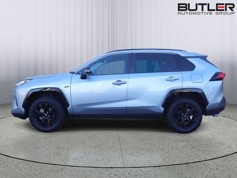 Used 2023 Toyota RAV4 XLE image 4