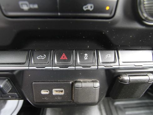 Used 2021 GMC Sierra 2500 4x4 Double Cab w/ Convenience Package image 26