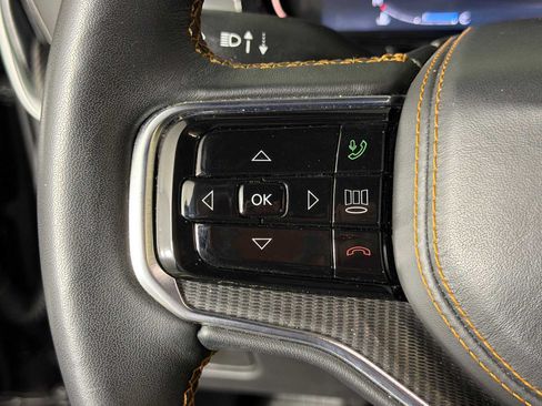 Used 2023 Jeep Grand Wagoneer Series III w/ Rear Seat Video Group 1 AWD/4WD image 31