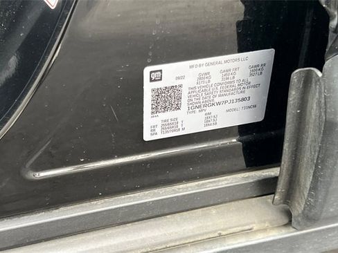 Used 2023 Chevrolet Traverse LT image 39