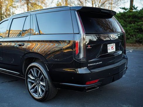 Used 2023 Cadillac Escalade Sport image 7