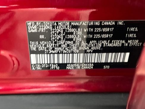 Certified 2025 Toyota RAV4 LE AWD/4WD image 28