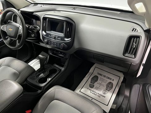 Used 2019 Chevrolet Colorado W/T w/ Custom Special Edition image 3