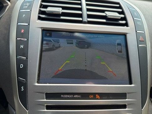 Used 2017 Lincoln MKZ Reserve FWD image 25