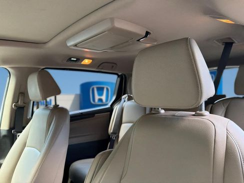 Used 2018 Honda Odyssey EX-L image 15