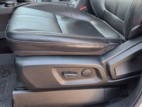 Used 2022 Ford Ranger Lariat w/ Equipment Group 501A High image 30