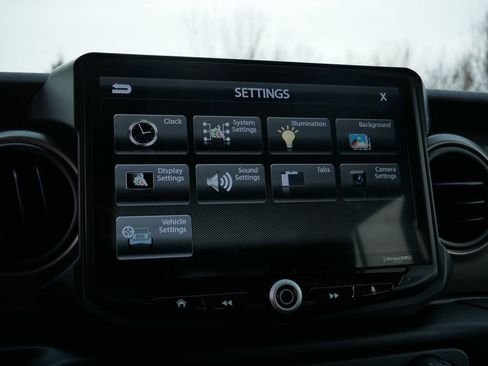 Certified 2020 Jeep Gladiator Sport w/ Quick Order Package 24S image 37