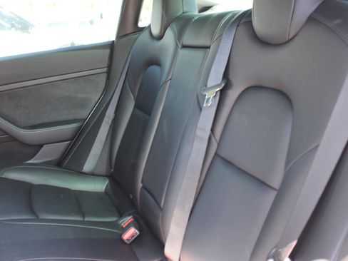 Used 2023 Tesla Model 3 Standard Range image 29