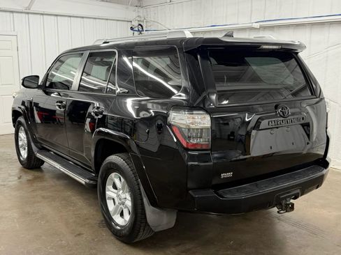 Used 2016 Toyota 4Runner SR5 Premium RWD image 6