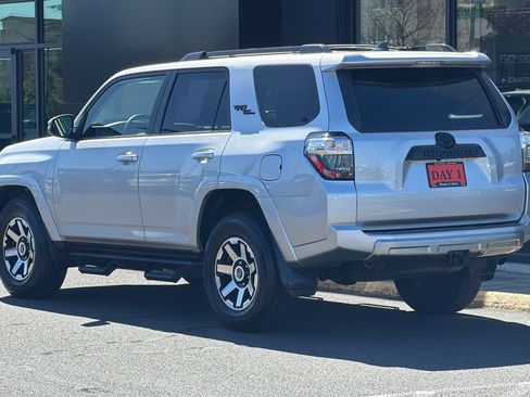 Used 2023 Toyota 4Runner TRD Off-Road Premium w/ Moonroof Package AWD/4WD image 8