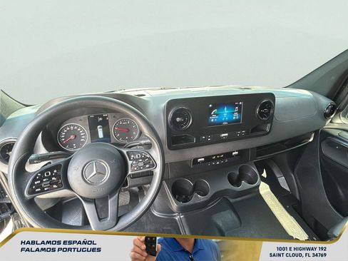 Used 2024 Mercedes-Benz Sprinter 2500 image 17