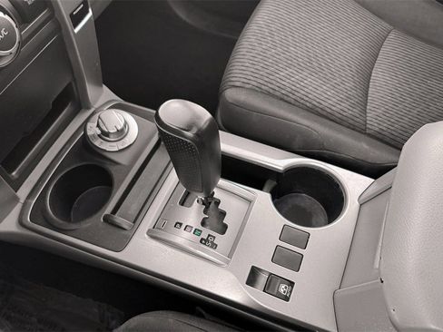 Used 2013 Toyota 4Runner SR5 w/ Convenience Pkg image 23