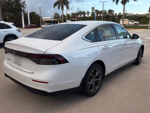 Used 2023 Honda Accord EX image 11