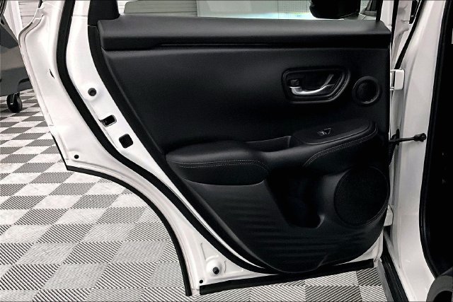 Used 2025 Acura ADX FWD image 23