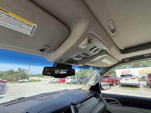 Used 2016 GMC Yukon XL Denali w/ Open Road Package AWD/4WD image 24