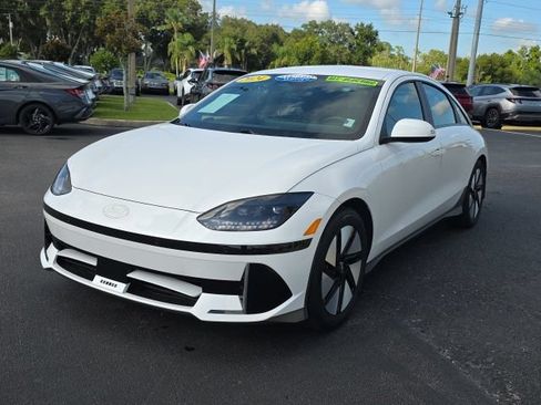 Certified 2024 Hyundai Ioniq 6 SE RWD image 2