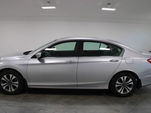 Used 2013 Honda Accord LX image 6