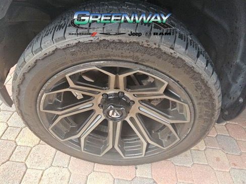 Used 2021 RAM 1500 Limited w/ Night Edition RWD image 9