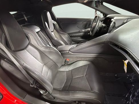 Certified 2024 Chevrolet Corvette Stingray Coupe w/ 1LT image 32