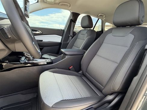 New 2026 Chevrolet Trax LT w/ Driver Confidence Package image 22