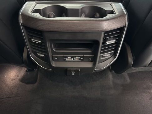 New 2026 RAM 1500 Laramie AWD/4WD image 30