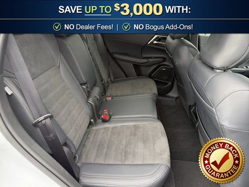 Used 2025 Mitsubishi Outlander SE AWD/4WD image 25