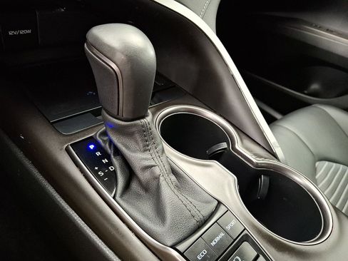 Certified 2023 Toyota Camry SE AWD/4WD image 4