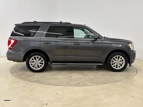 Used 2020 Ford Expedition XLT w/ Equipment Group 202A RWD image 8
