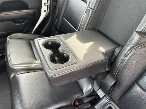 Certified 2025 Jeep Gladiator Sport AWD/4WD image 31