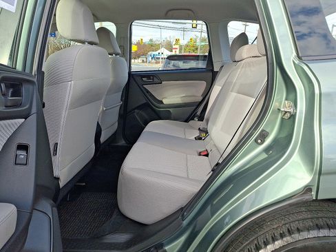 Used 2017 Subaru Forester 2.5i w/ Alloy Wheel Package image 10