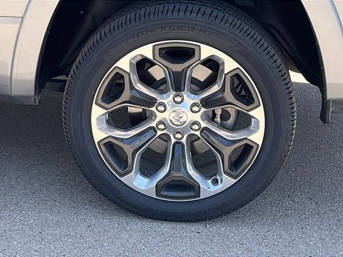 Used 2022 RAM 1500 Limited AWD/4WD image 5