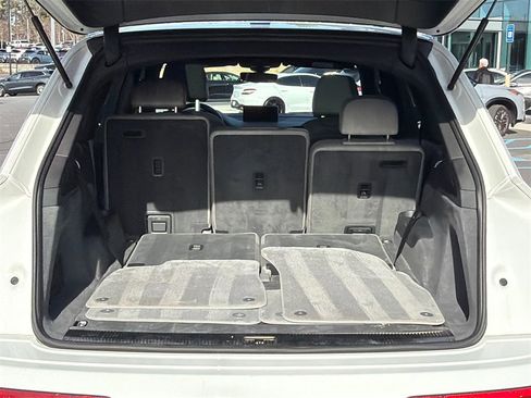 Used 2018 Audi Q7 3.0T Prestige w/ Prestige Package image 18