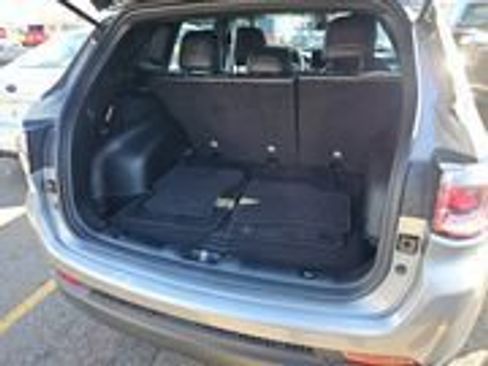 Used 2023 Jeep Compass Limited image 5