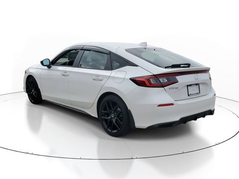 Used 2024 Honda Civic Sport image 3