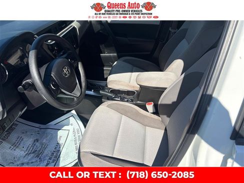 Used 2019 Toyota Corolla LE FWD image 10