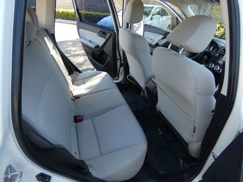 Used 2016 Subaru Forester 2.5i w/ Alloy Wheel Package image 35