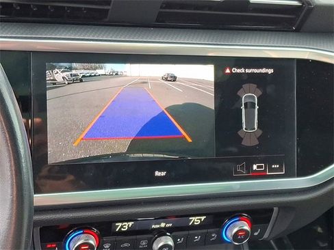 Used 2024 Audi Q3 2.0T Premium image 18