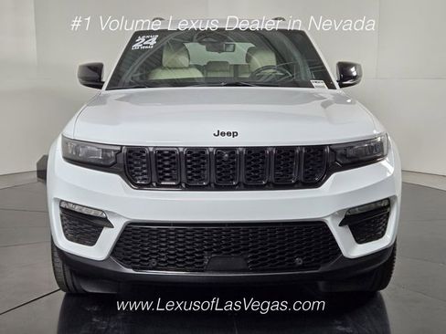 Used 2024 Jeep Grand Cherokee Limited w/ Luxury Tech Group II AWD/4WD image 8