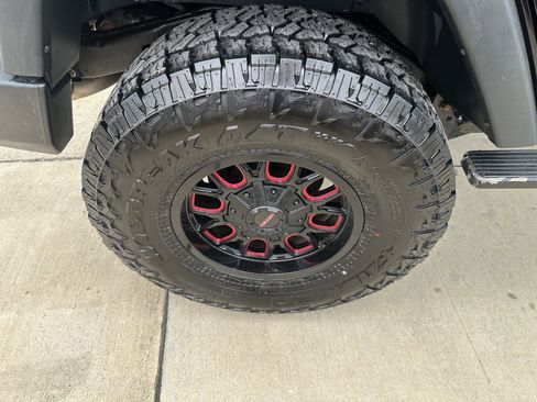 Used 2017 Jeep Wrangler Unlimited Sport AWD/4WD image 5