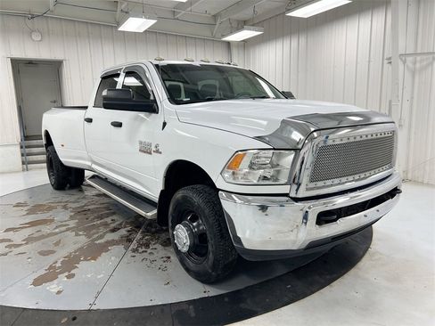 Used 2016 RAM 3500 Tradesman w/ Chrome Appearance Group image 3