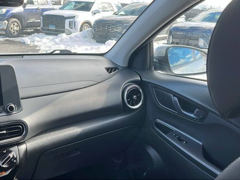 Used 2023 Hyundai Kona SEL image 22