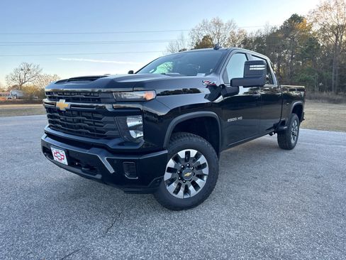 New 2026 Chevrolet Silverado 2500 Custom w/ Custom Value Package image 2