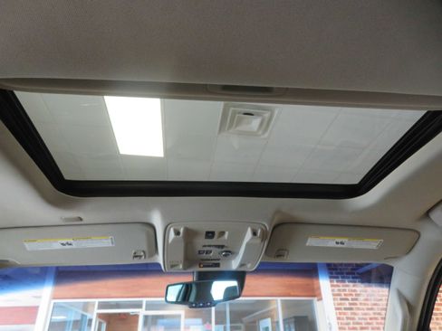 Used 2017 GMC Yukon Denali w/ Enhanced Security Package image 57