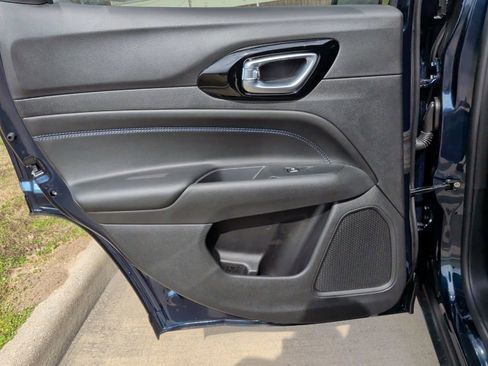 New 2026 Jeep Compass Altitude image 34