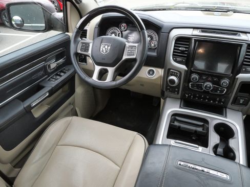 Used 2018 RAM 1500 Limited AWD/4WD image 9