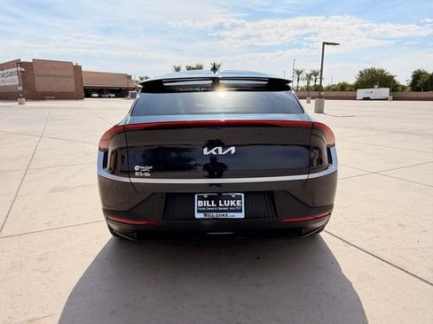 Used 2024 Kia EV6 Light RWD image 8