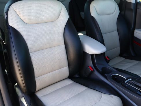 Used 2022 Hyundai Ioniq SE image 13